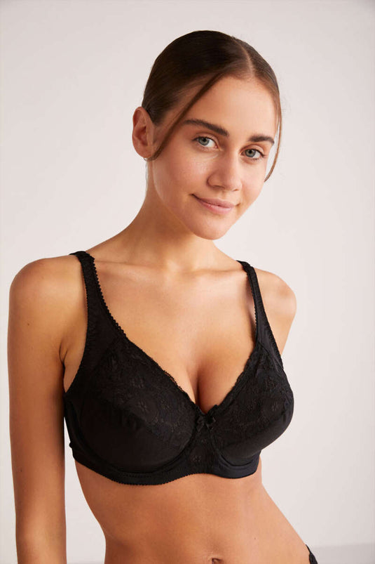 Kom Rosenna Comfortable Strappy Minimizer Bra D Black