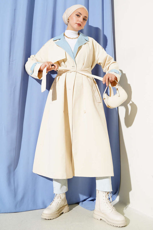 Trenchcoat mit Epauletten und Denim-Garnierung, Ecru