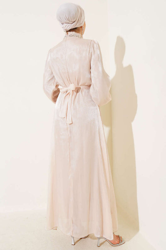 فستان شيفون مزين بحجر كريستال بلون بيج