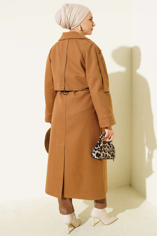 Zweireihiger Kaschmirmantel mit sechs Knöpfen, Farbe Latte