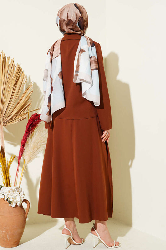 Ensemble double jupe et veste à col croisé marron