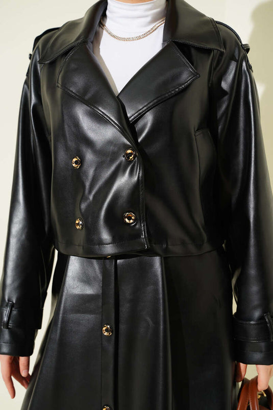 Schwarzer, zweireihiger Lederanzug mit Rock