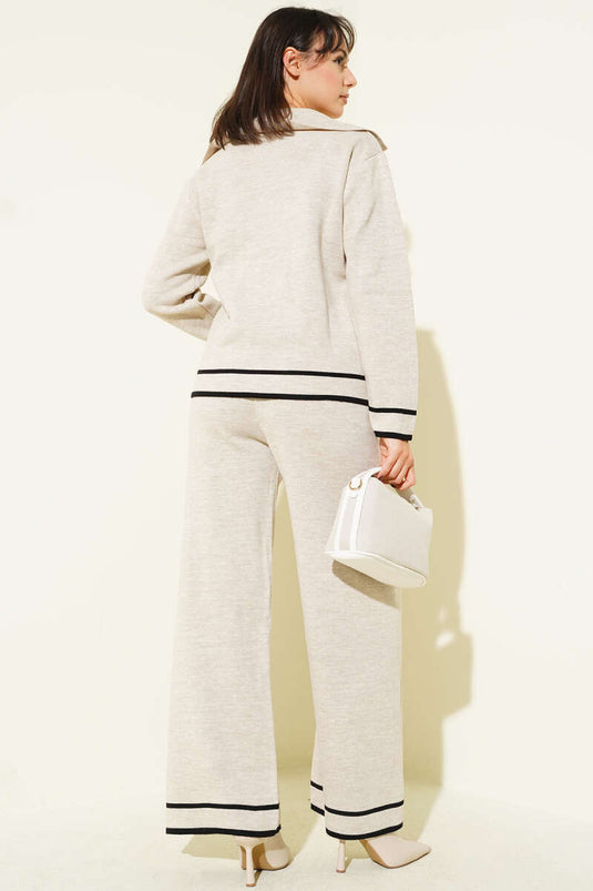 Conjunto de dos piezas de punto con botones y cuello cruzado, beige