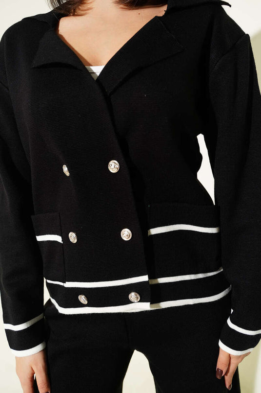 Schwarzer, zweireihiger Strickanzug mit Knopfleiste