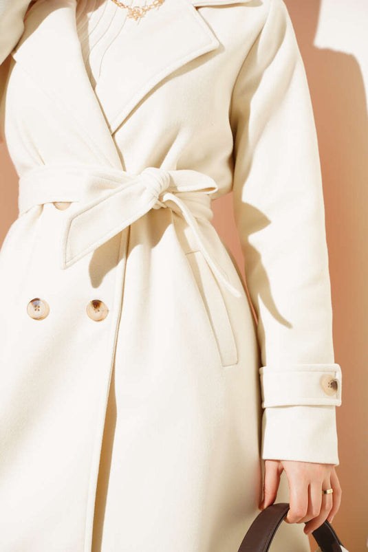 Double-Breasted Two-Button Cashmere Coat in Ecru