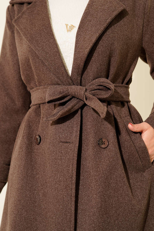 Abrigo cruzado de cachemira con dos botones marrón