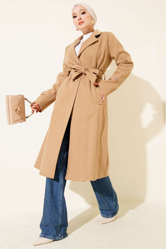 Abrigo de paño con cuello cruzado en color latte