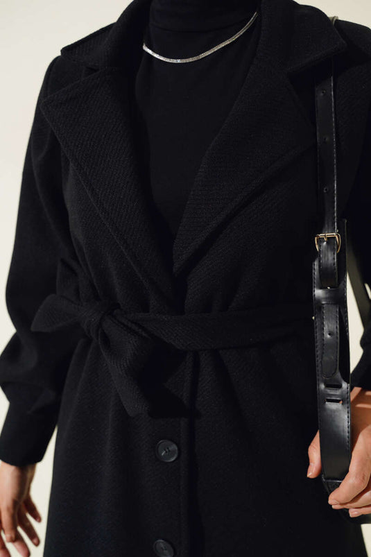 معطف كشمير أسود مبطن بحزام مزدوج الصدر