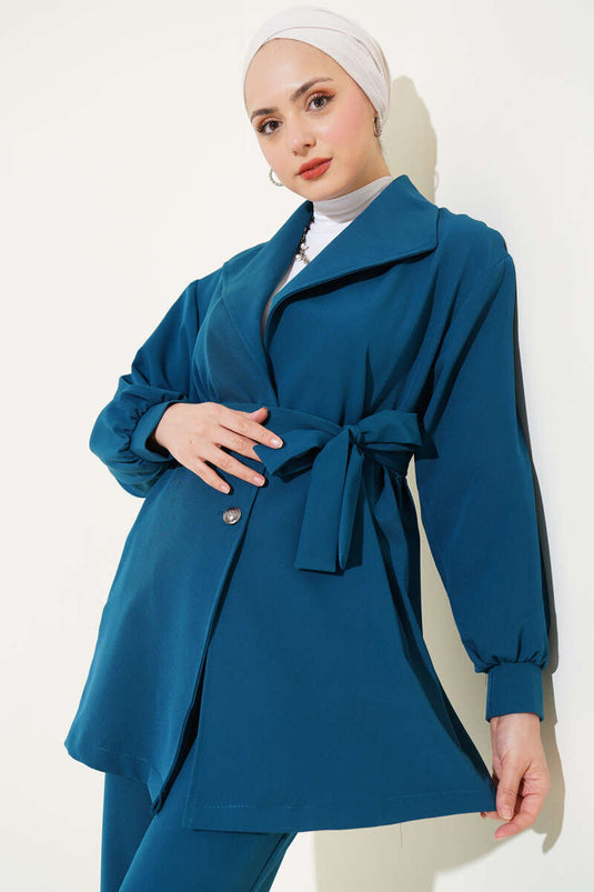 بدلة مكونة من قطعتين بحزام مزدوج الصدر باللون البترولي