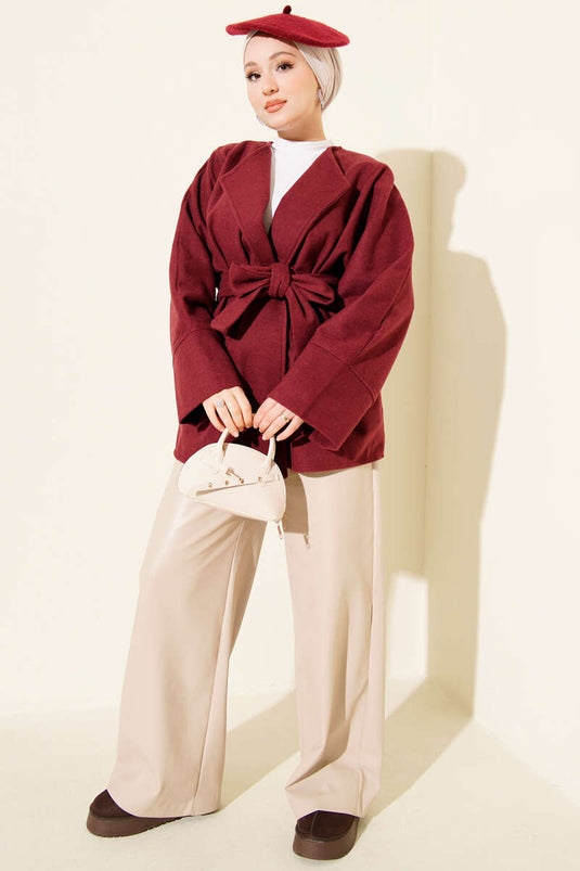 Veste croisée en cachemire ceinturée, bordeaux.
