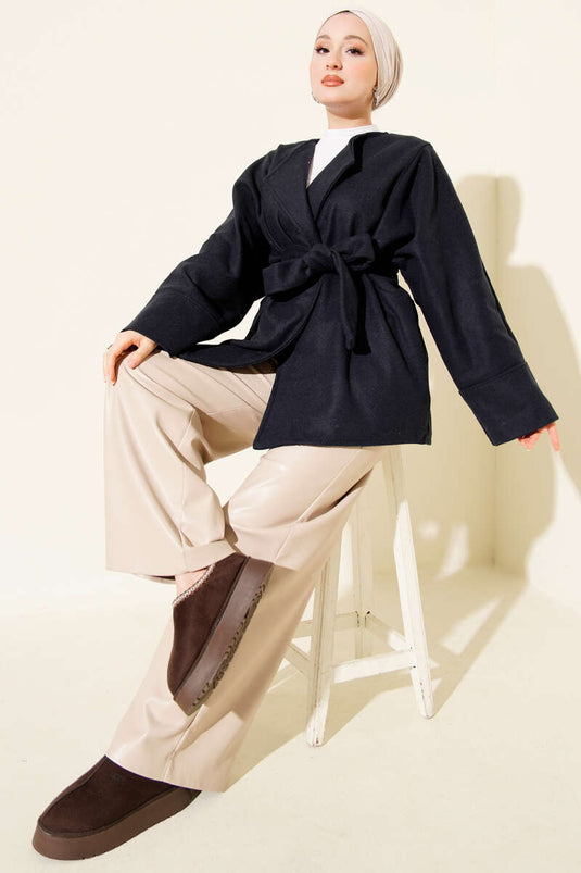 Veste croisée en cachemire avec ceinture, bleu marine.