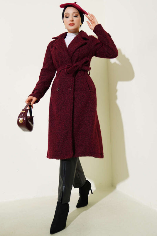 Manteau croisé en cachemire avec ceinture bordeaux