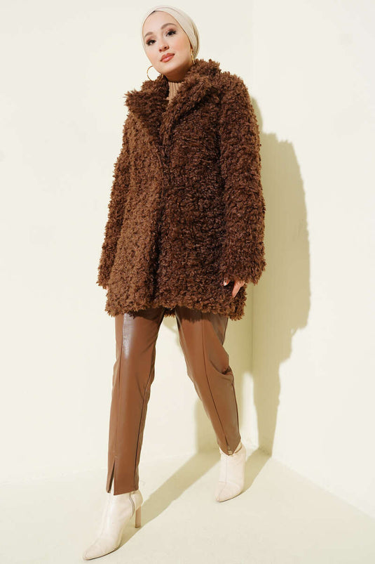 Double-breasted lambskin coat, brown.
