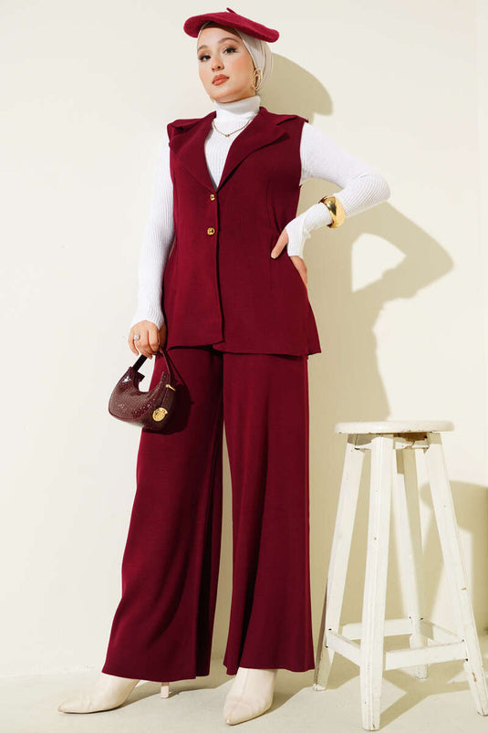 Double-Breasted Vested Two-Piece Knitwear Suit in Burgundy