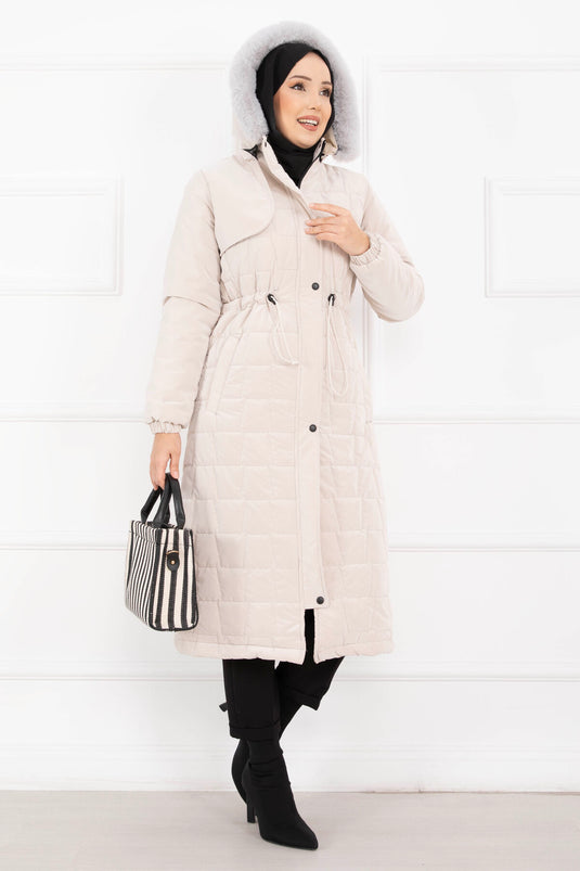 Cappotto Nova con Cappuccio in Pelliccia e Coulisse in Vita Pietra