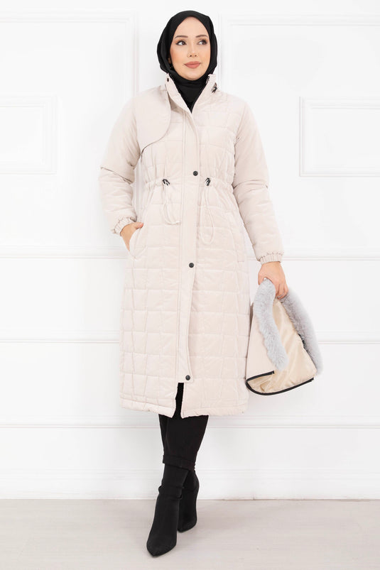 Cappotto Nova con Cappuccio in Pelliccia e Coulisse in Vita Pietra