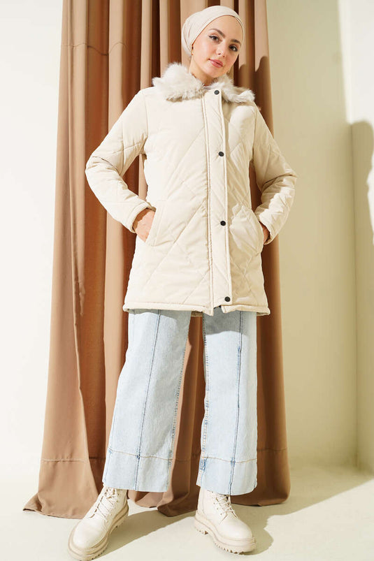 Kürk Yakalı Fermuarlı Kapitone Mont Bej