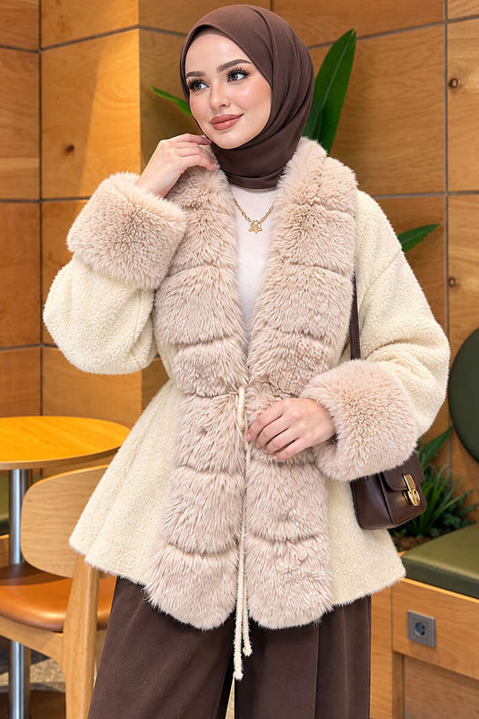 Angora Wollmantel Mit Fellbesatz Und Gürtel