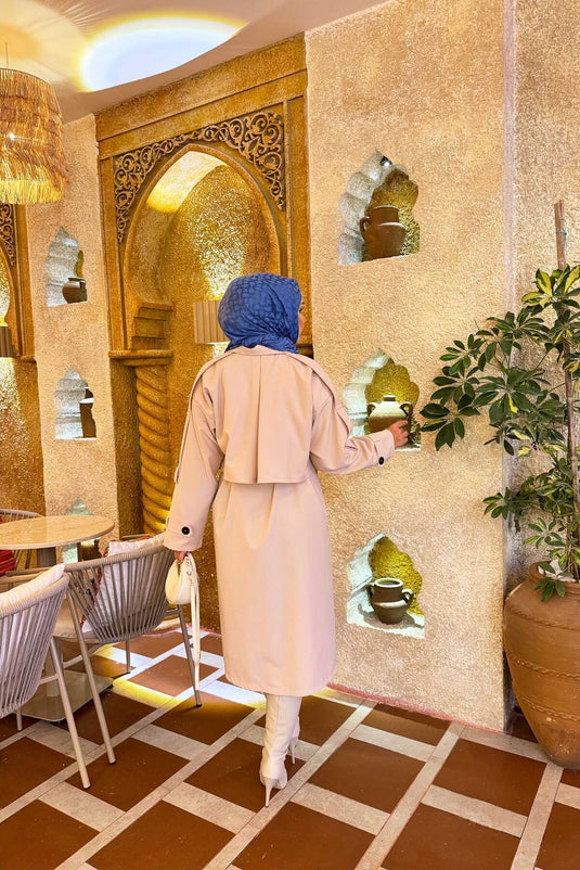 Trench-coat avec ceinture et épaulettes, couleur crème