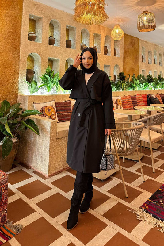 Trench-coat noir à ceinture et épaulettes détaillées