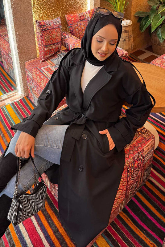 Trench-coat noir à ceinture et épaulettes détaillées