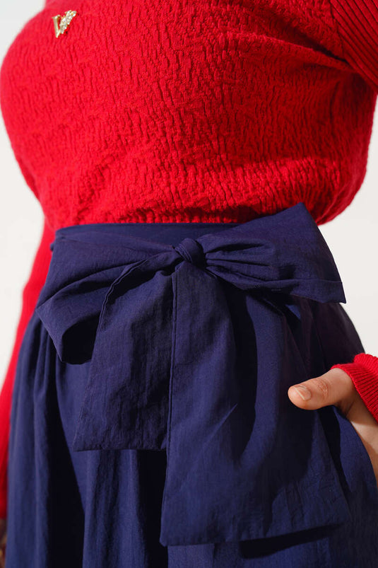 تنورة جرس بحزام أزرق داكن