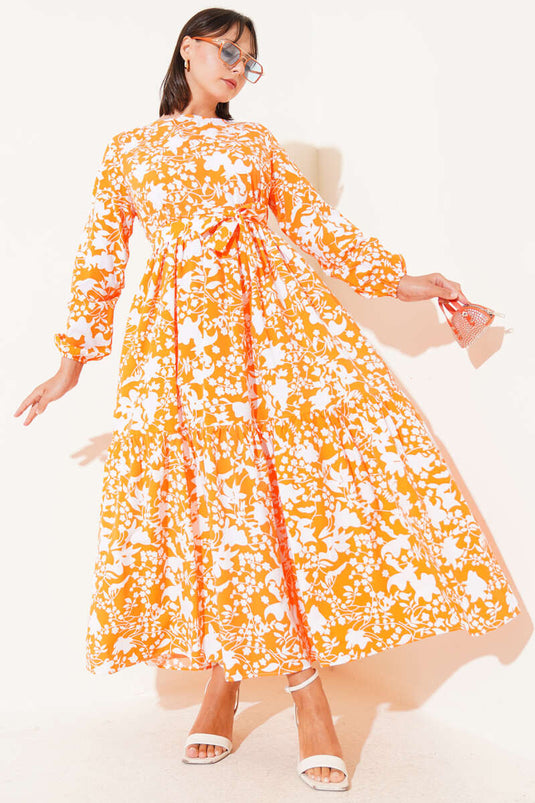 فستان برتقالي بنمط عرقي مع حزام