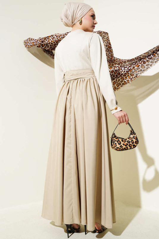 فستان مولانا المزين بحزام باللون البيج