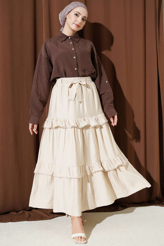 Jupe évasée à volants avec ceinture beige