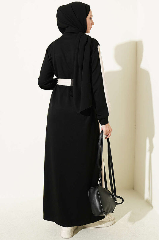 Vestido De Rayas Con Cinturón Negro
