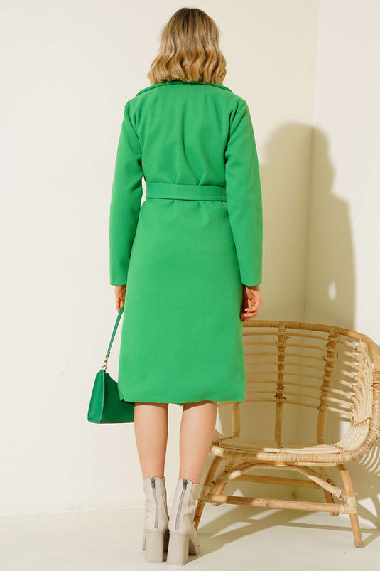 Manteau long en cachemire vert avec ceinture