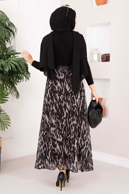 Schwarzer Chiffonrock mit Leopardenmuster und Gürtel