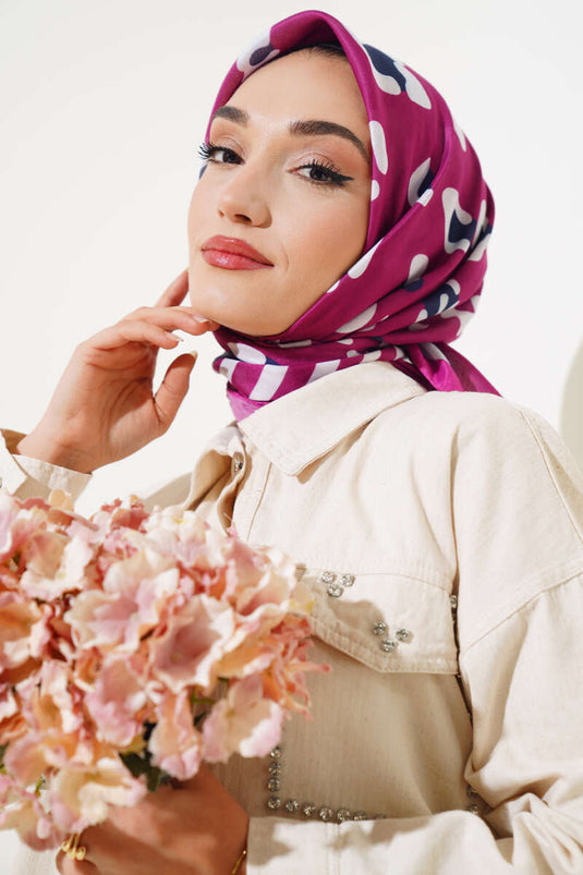 وشاح ناعم مخطط بنقشة جلد النمر باللون الفوشيا