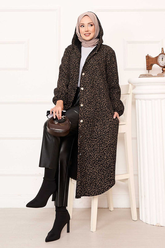 غطاء كاش بنقشة الفهد وبأزرار - قهوة