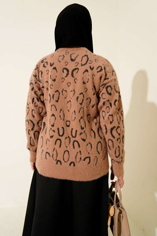 Leopar Desenli Sakallı Kazak Latte