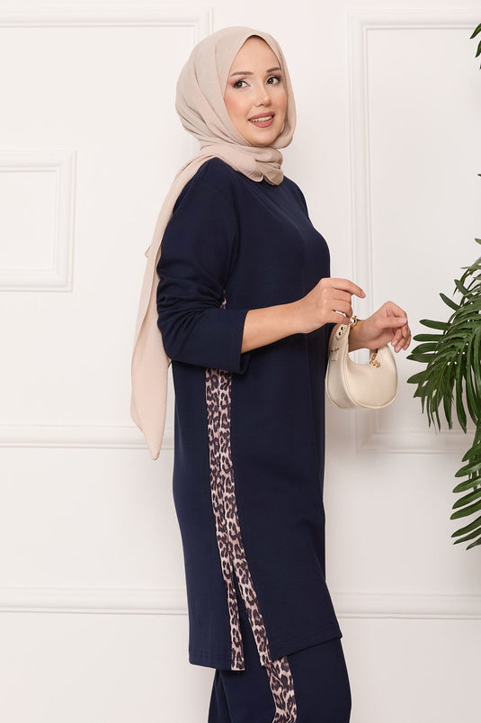 طقم فهد مخطط بشرائط بفتحة Oyşo كحلي