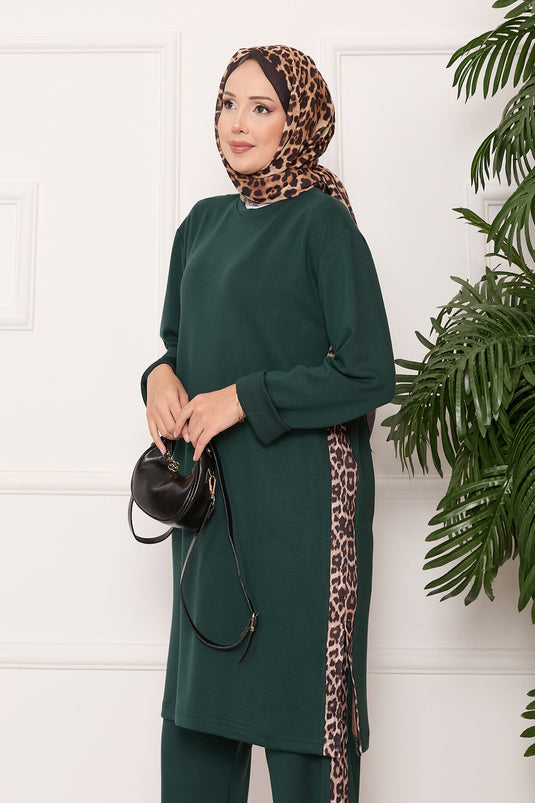 طقم أويشو بنمط الفهد مع شرائط وفتحة - زمرد