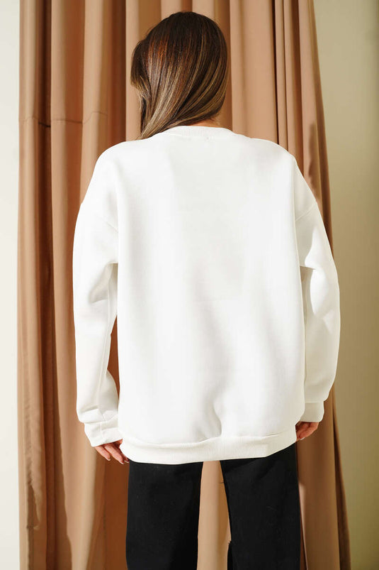 سويت شيرت أبيض من الصوف المطرز بنقشة جلد النمر