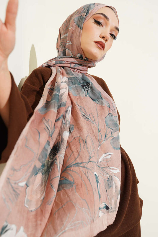 وشاح كراش من الخيزران بنقشة زنبق بلون اللاتيه