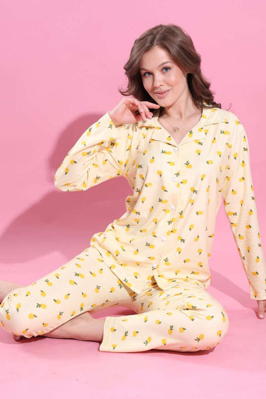 Ensemble pyjama jaune en daim à boutons et motif citron