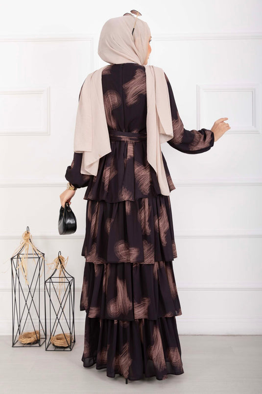 فستان ليفا متعدد الطبقات مع حزام أسود