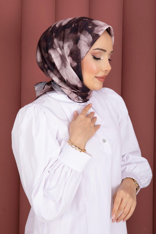 سلسلة أوشحة لوتس بنقشة الأزهار باللون البني
