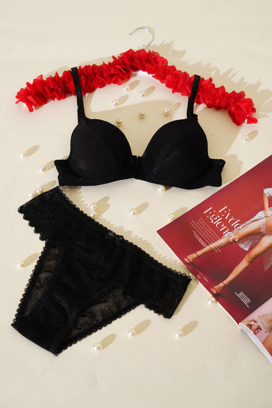 طقم حمالة صدر لوتس جاكار غير مبطن باللون الأسود