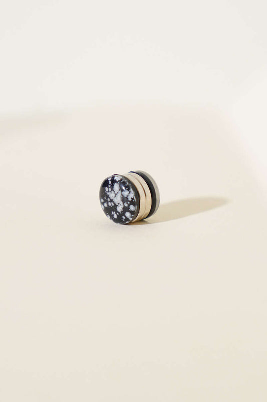 Lotus Serisi Siyah Ekru Eşarp Mıknatısı