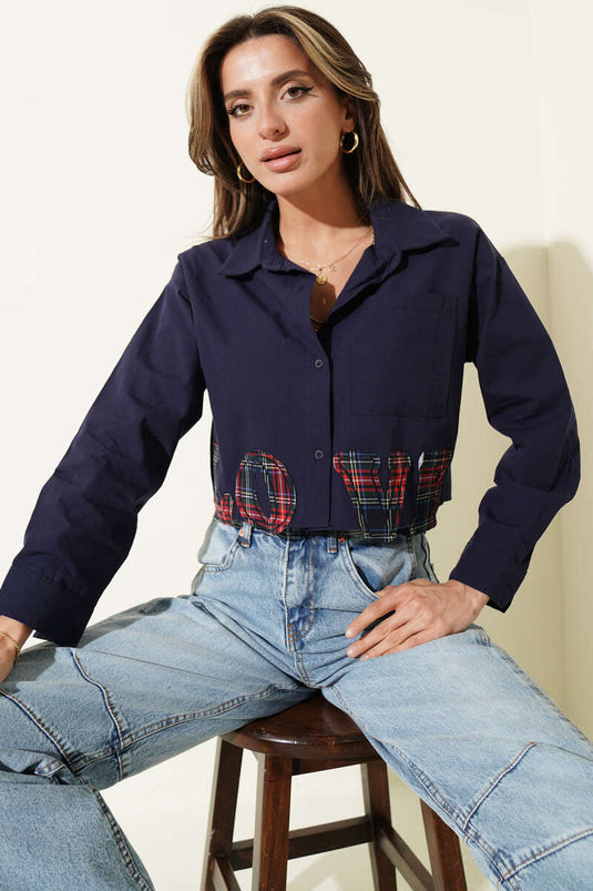 Love bestickte Crop-Bluse in Marineblau