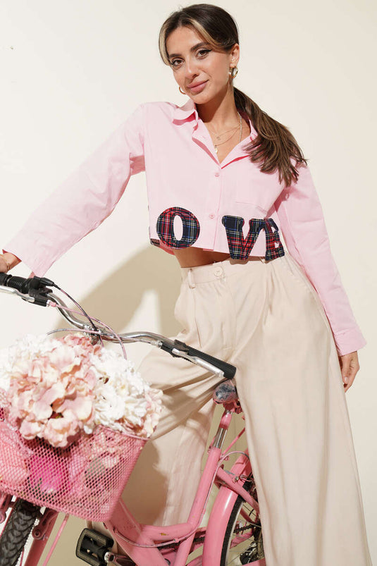 Chemisier court brodé Love rose