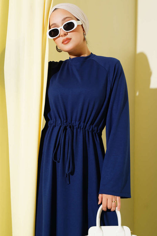Robe Loyşa à détails tunnel à la taille, bleu marine