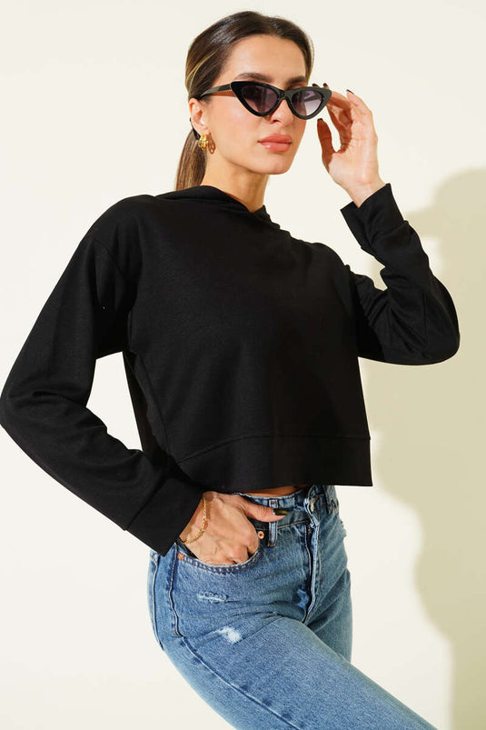 سويت شيرت قصير أسود بغطاء رأس من لويشا