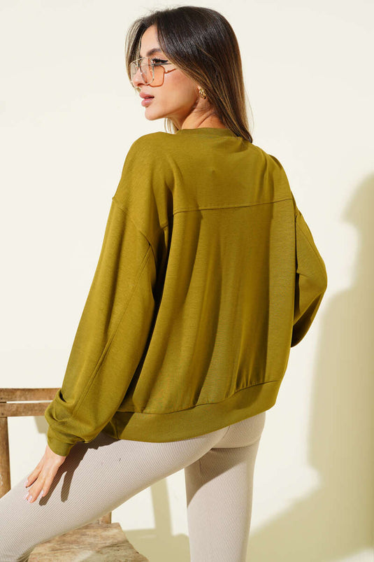 سويت شيرت لويزا فضفاض باللون الأخضر الزيتوني