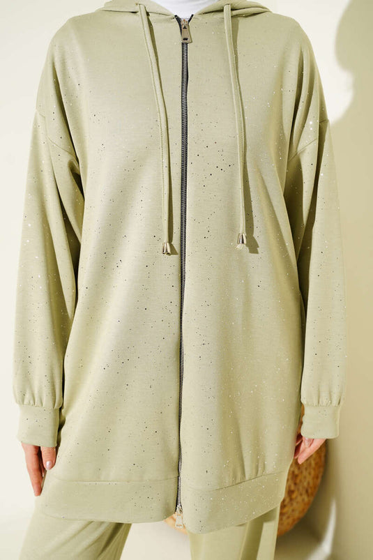 طقم ثنائي بغطاء رأس مع تفاصيل من الدانتيل لون أخضر الزيتون